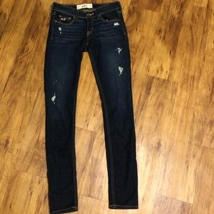 Dark wash Hollister skinny jeans